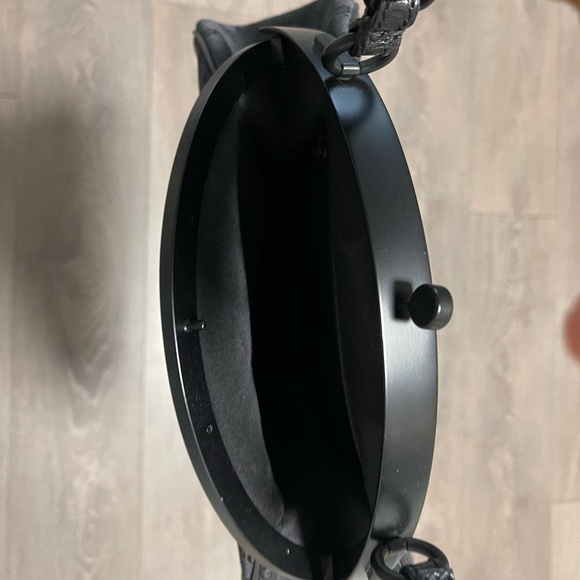 Gorgeous Gucci monogram bamboo handle bag - Picture 6 of 6